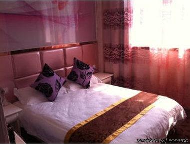 Super 8 Hotel Hangzhou Huanglong Yu Quan Xiao Qu 外观 照片